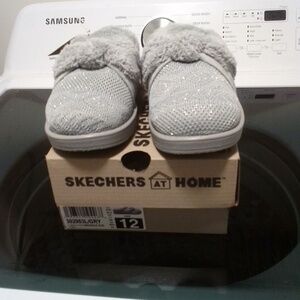 NWT Skechers at Home sleepy slides
